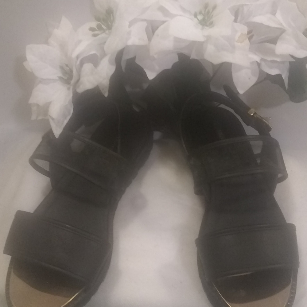 Forever 21 Faux Leather Flatform Sandals
